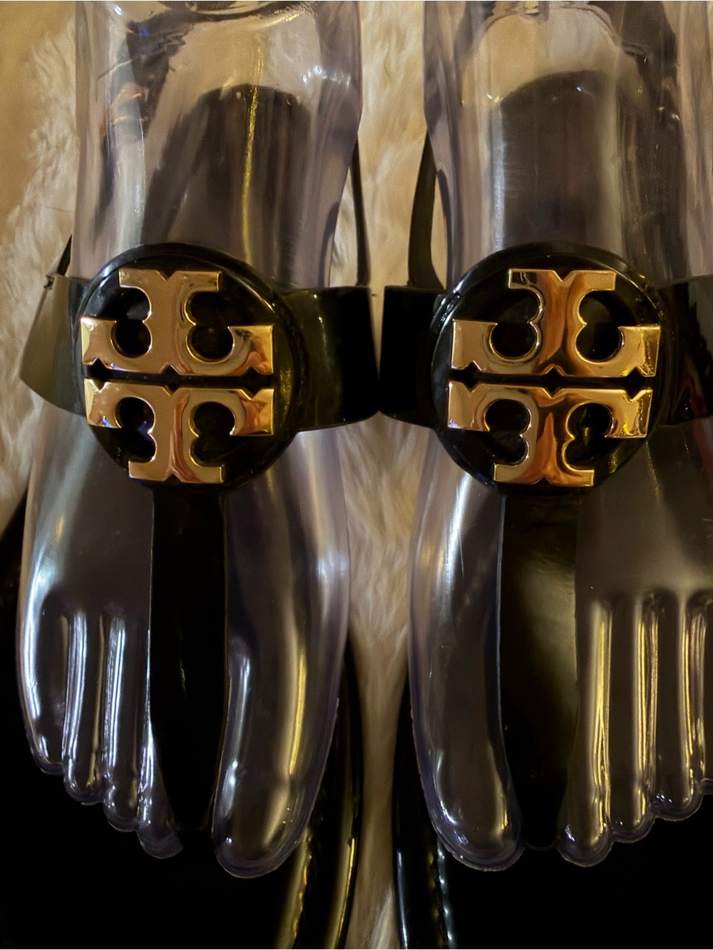 🔥Final price unless bundled. Tory Burch Black Patent leather Thong Sandals - Picture 2 of 9